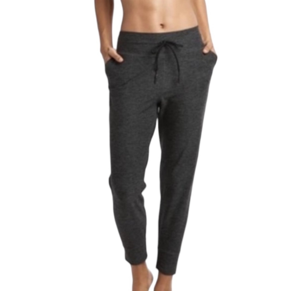 Lolë Dark Gray Front Pocket Drawstring Joggers Women’s Size Medium